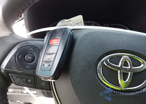 2021 Toyota Rav4 Limited z USA, uszkodzony, nr VIN 2T3Y1RFV4MW171181